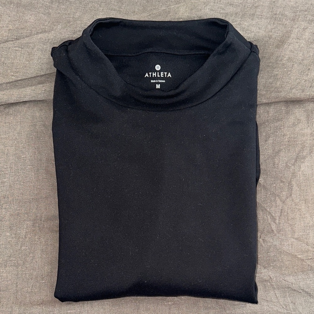 Athleta Black Woman’s Sweatshirt